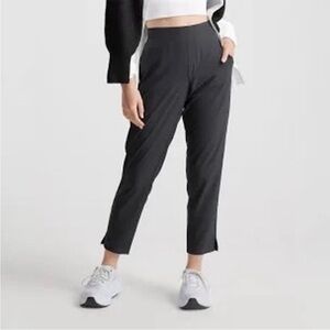 Quince‎ Women's Black Performance Tech Ankle Pants Size large